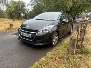 Peugeot 208 £2295